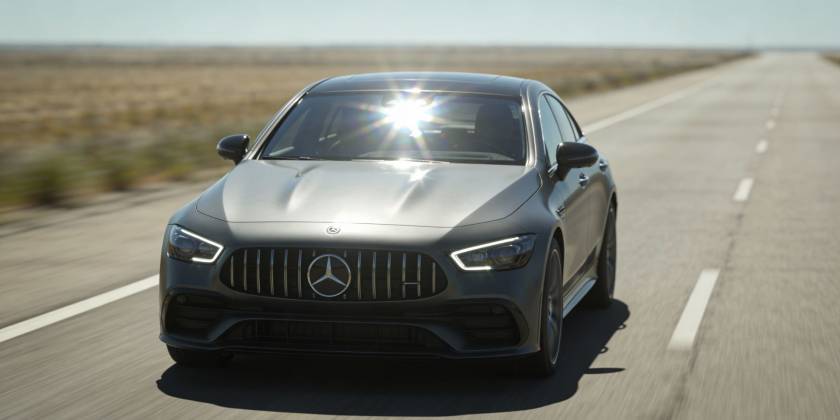 Полиуретановая пленка для Mercedes: какие бренды бывают и чем они отличаются