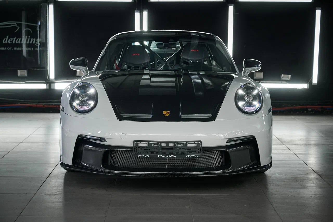 zashhita-kapota-poliuretanovoj-plenkoj_5