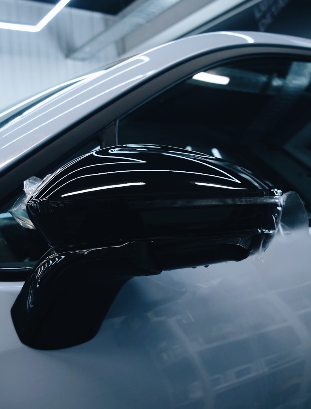 vidyi-i-svojstva-zashhitnyix-plenok-dlya-belogo-avtomobilya_2