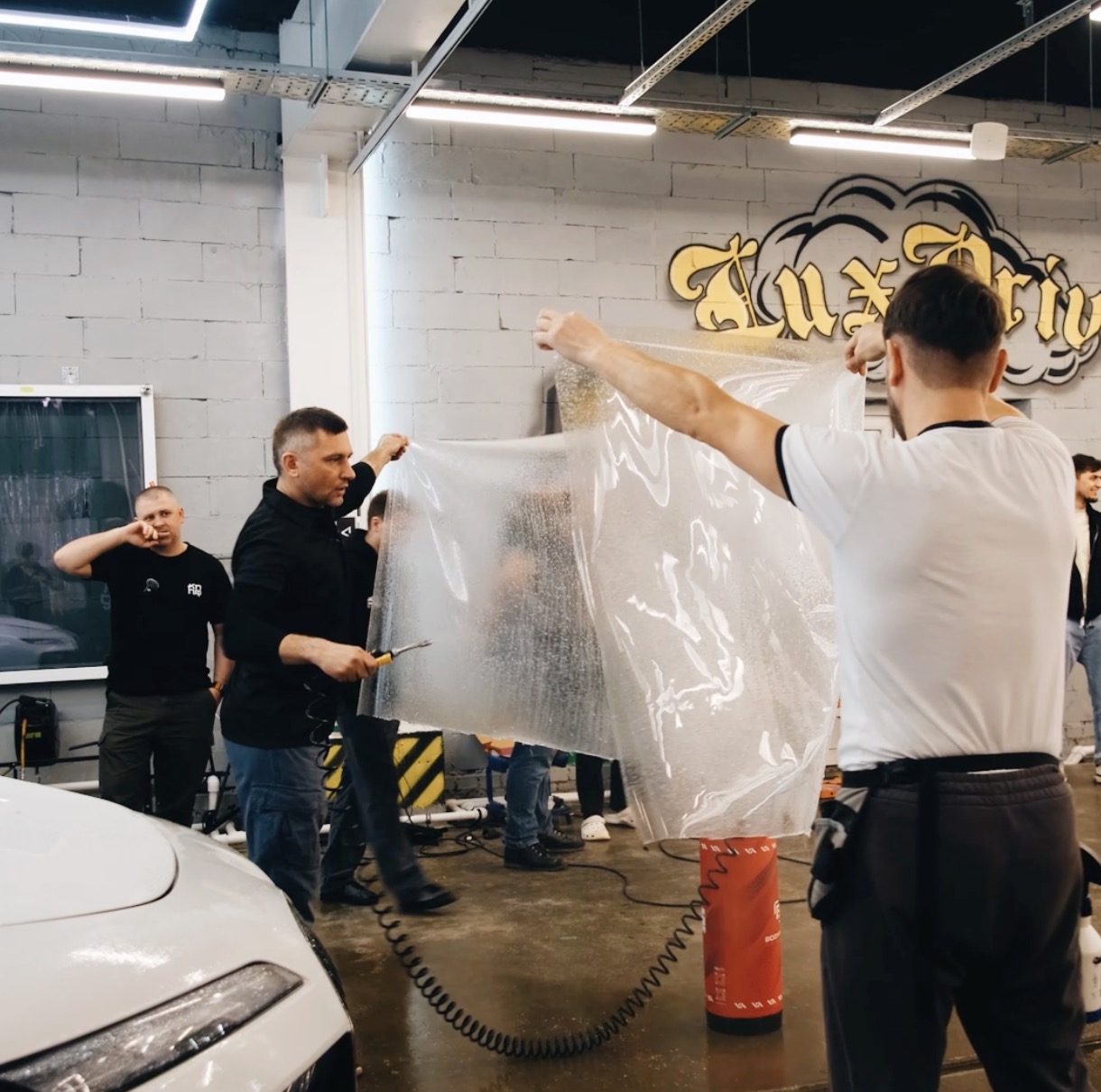 antigravijnaya-zashhitnaya-plenka-dlya-bmw_4