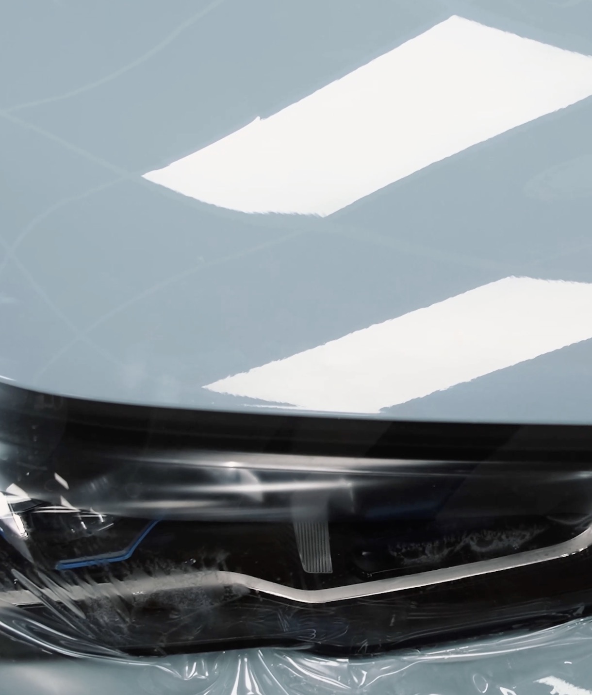 lak-ili-plenka-na-fary-chto-luchshe_3