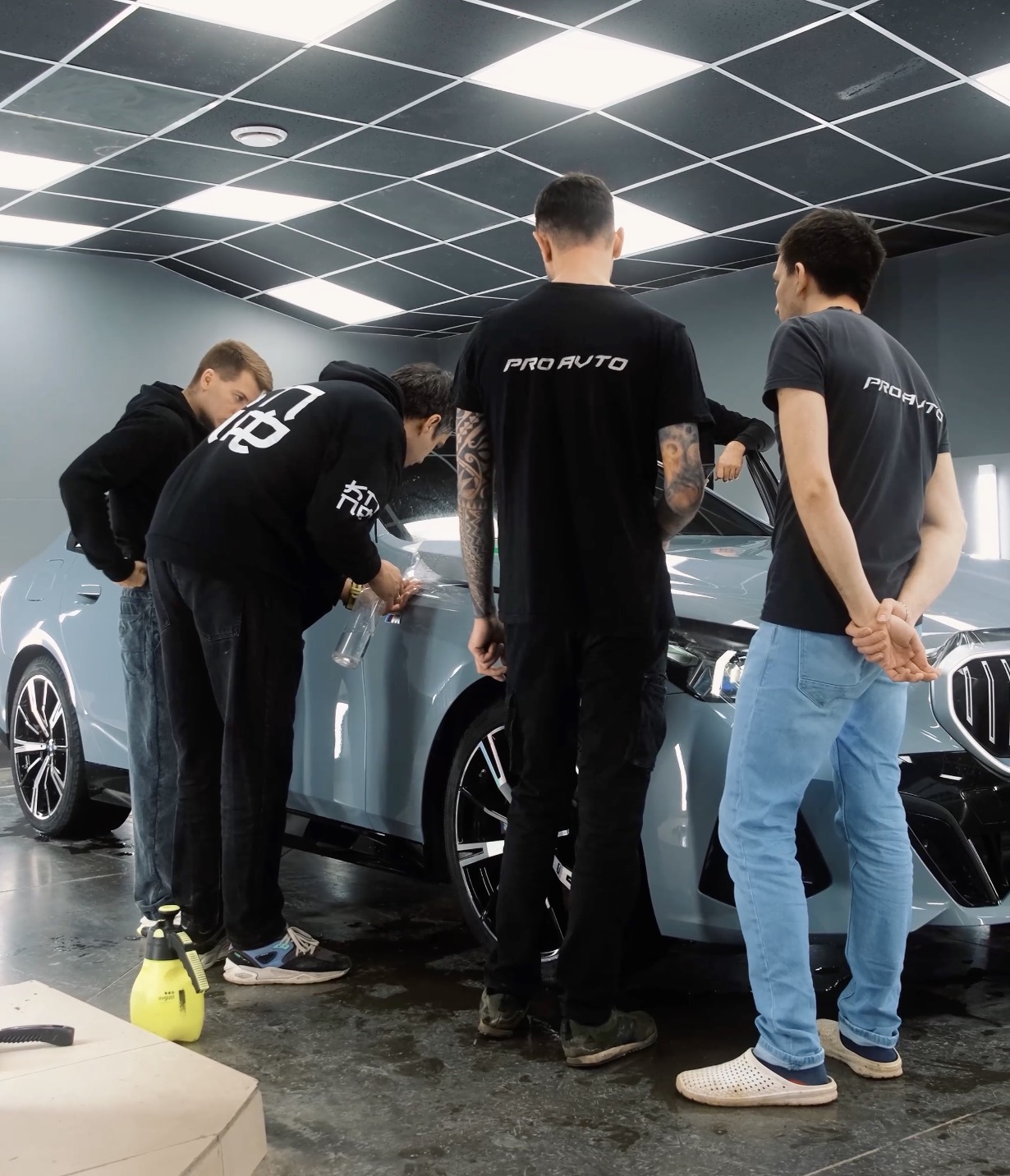 lak-ili-plenka-na-fary-chto-luchshe_4