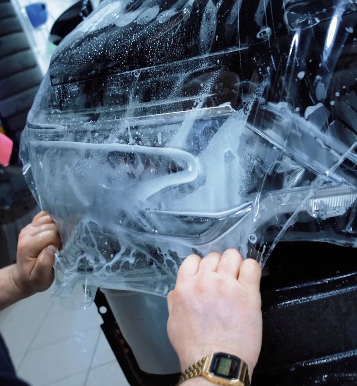 bronirovanie-far-poliuretanovoj-plenkoj_5