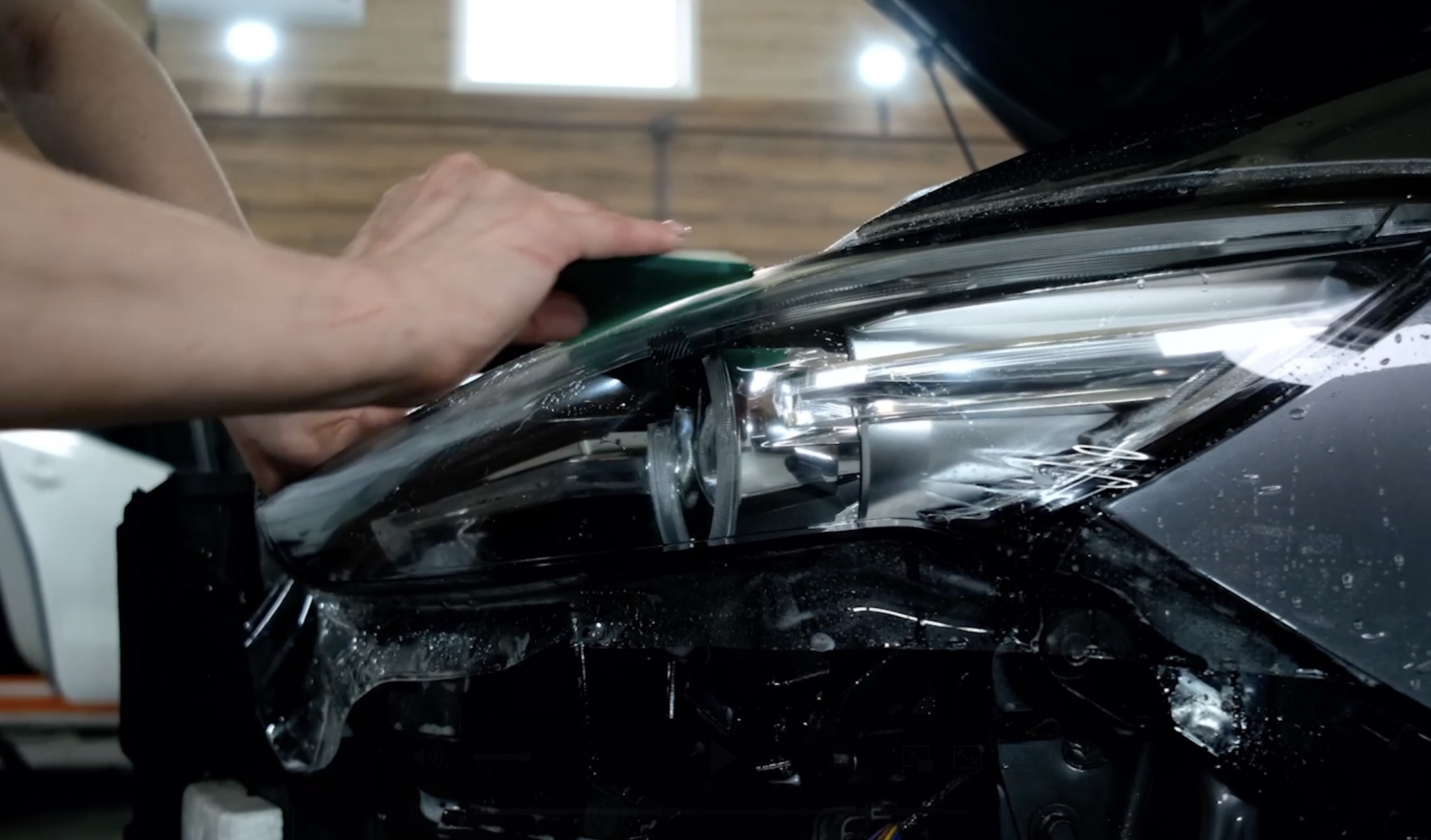 bronirovanie-far-poliuretanovoj-plenkoj_2