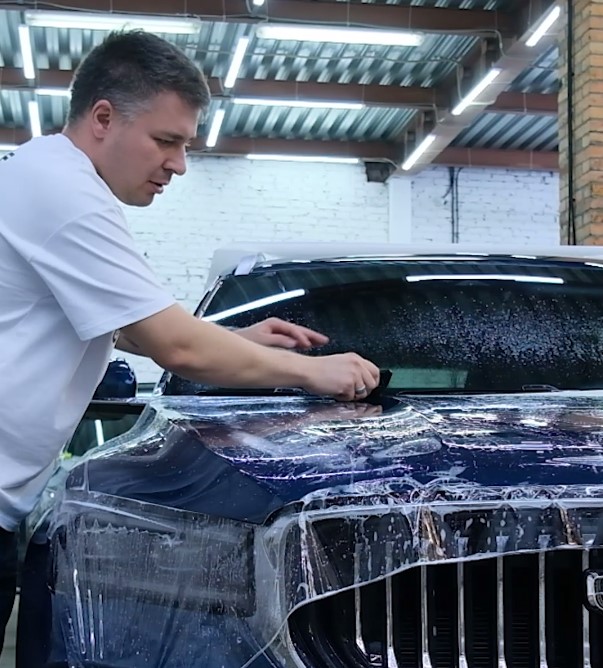 Полиуретановая защитная пленка КППФ № 25 оклейка в RWI Studio_1