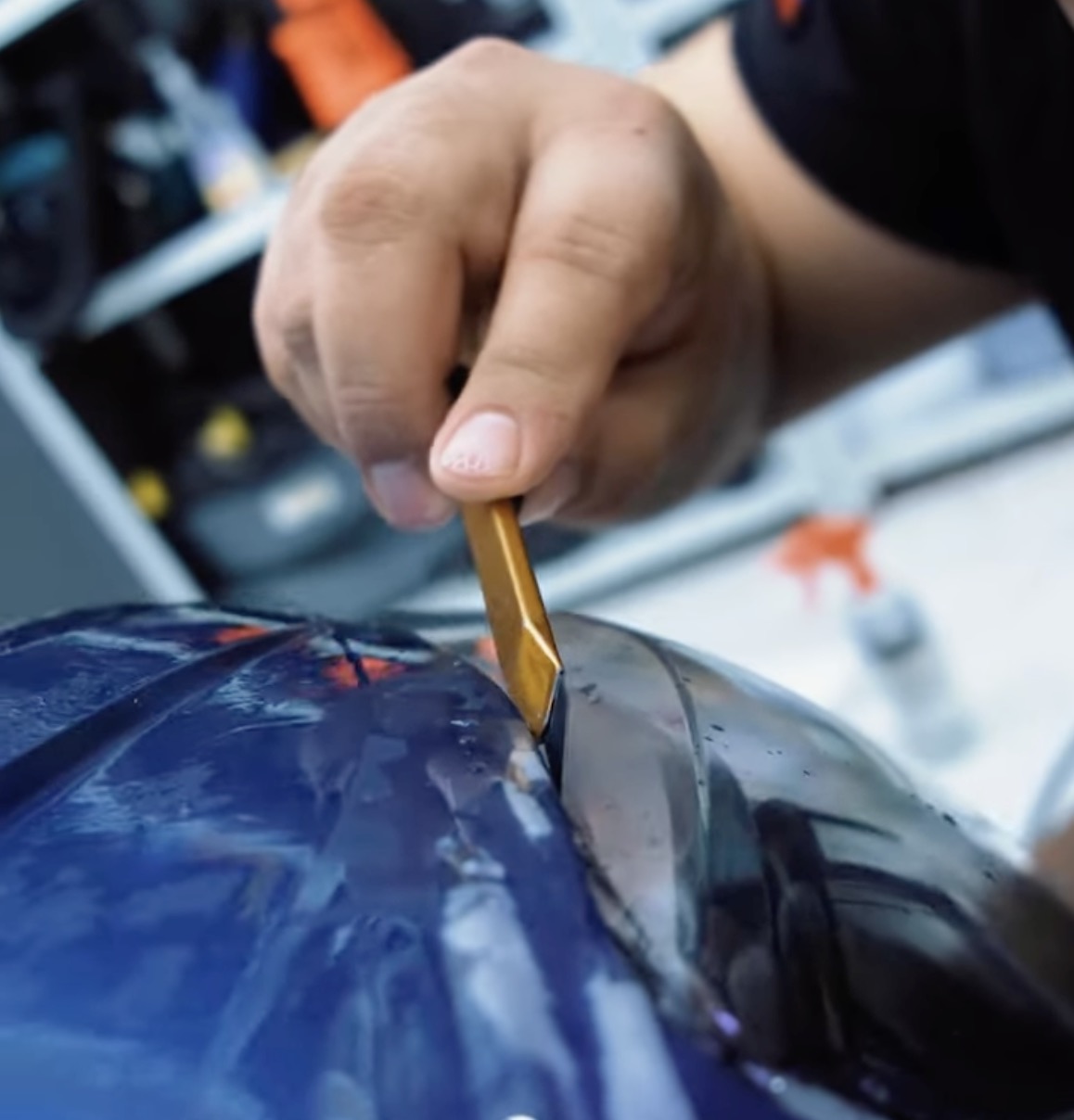 okleika_kyzova_bmw_6